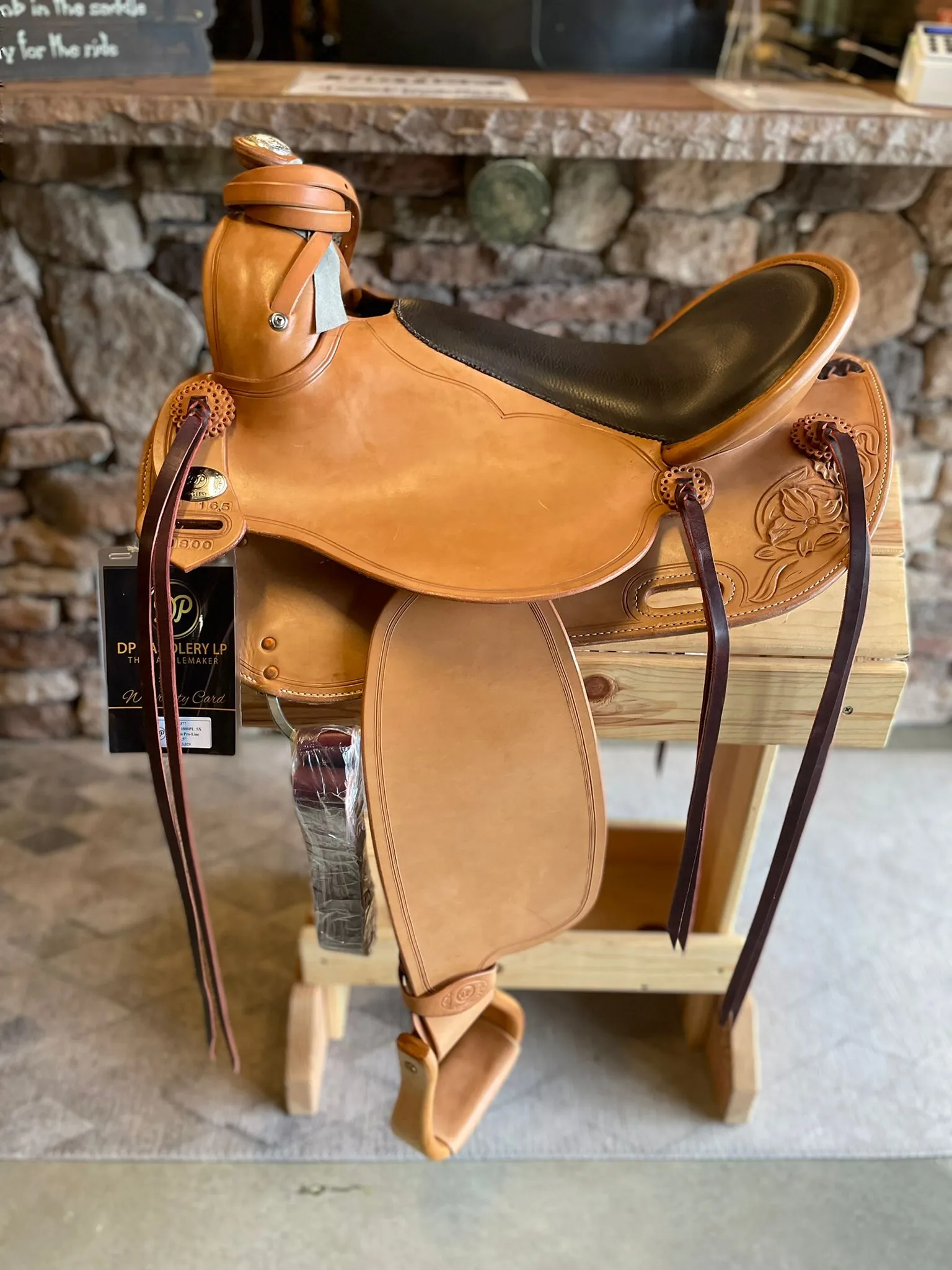 DP Saddlery Western SX Vaquero 5377 16.5in