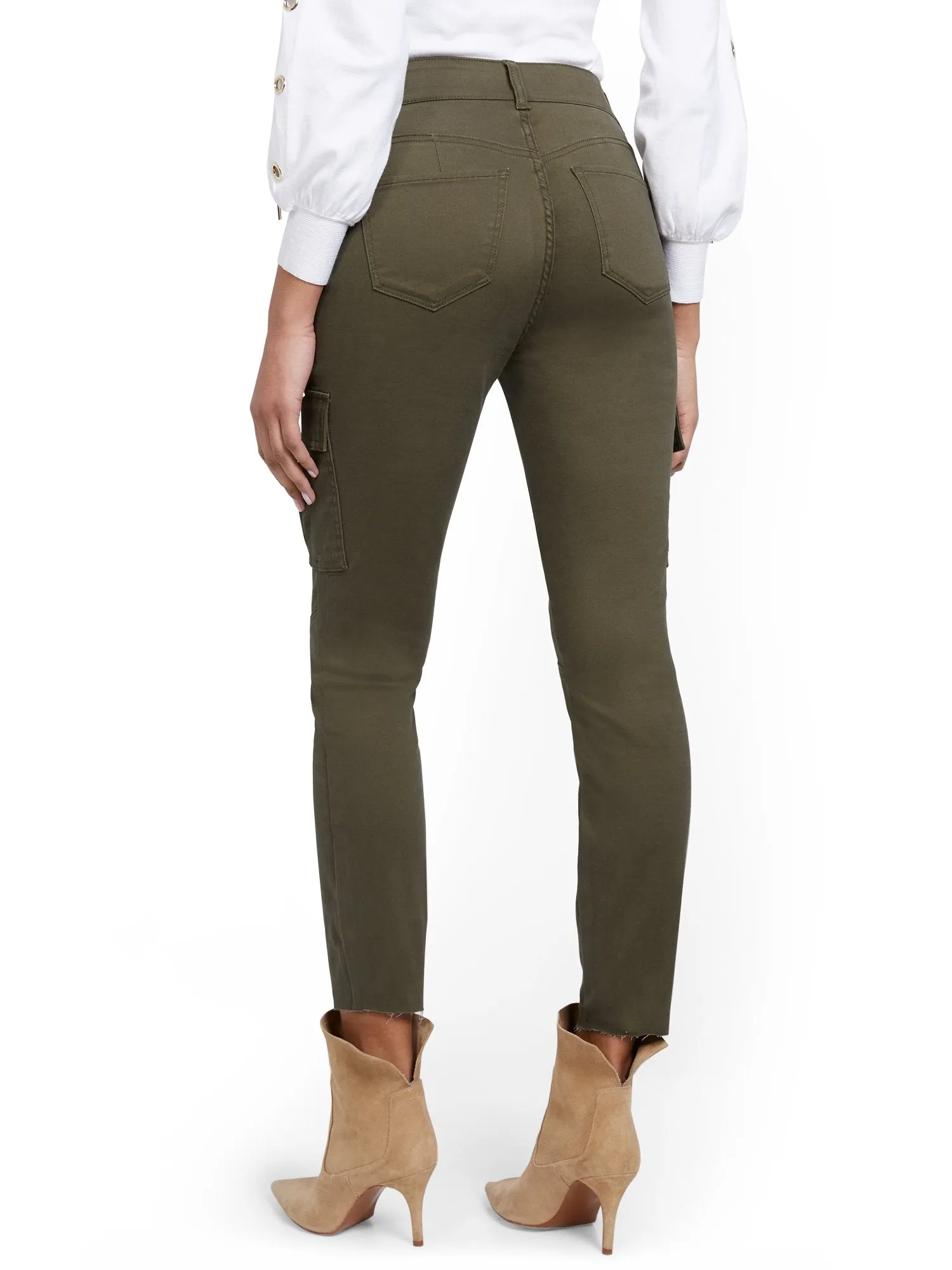 Mya Curvy High-Waisted Sculpting No Gap Cargo Skinny Ankle Jeans