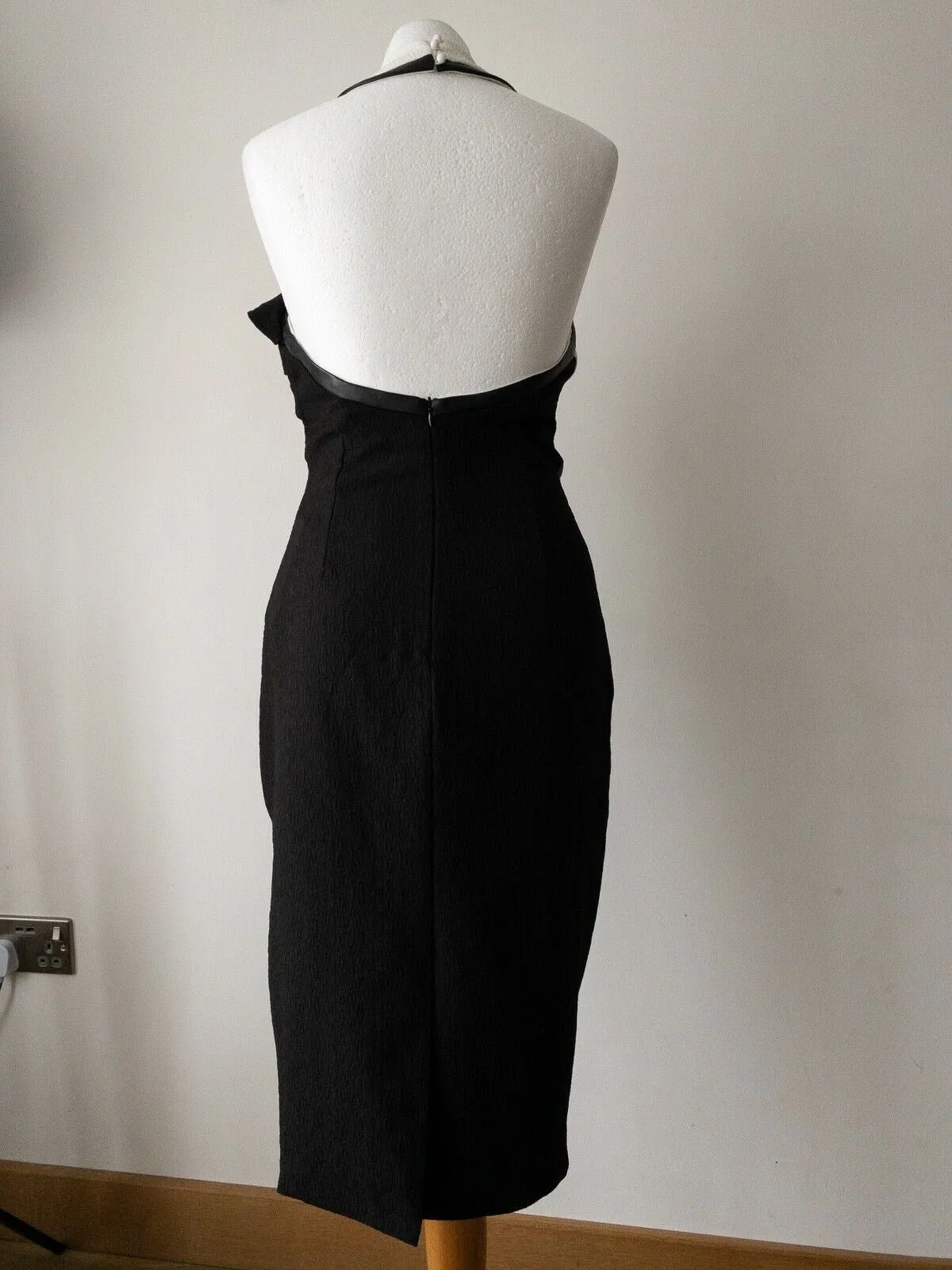 Novo London Monochrome Halter Neck Bodycon Dress Contrast Sizes 8, 10, 12