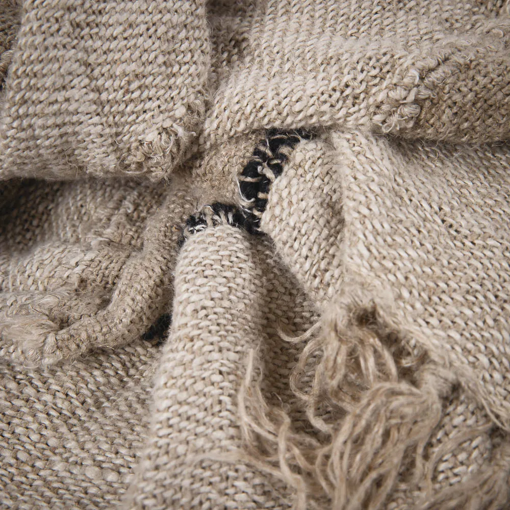 Retreat Throw - Natural/Ivory/Black