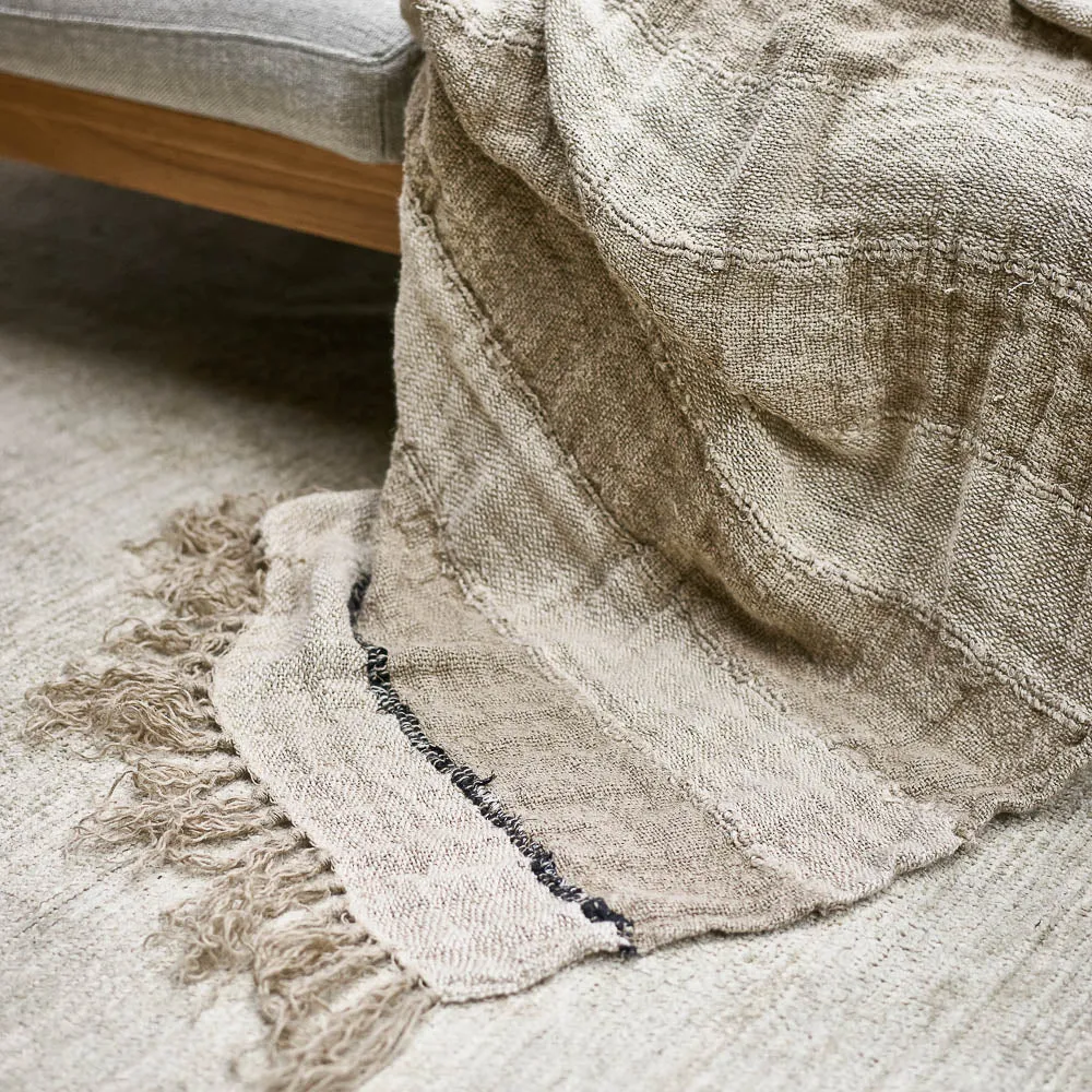 Retreat Throw - Natural/Ivory/Black