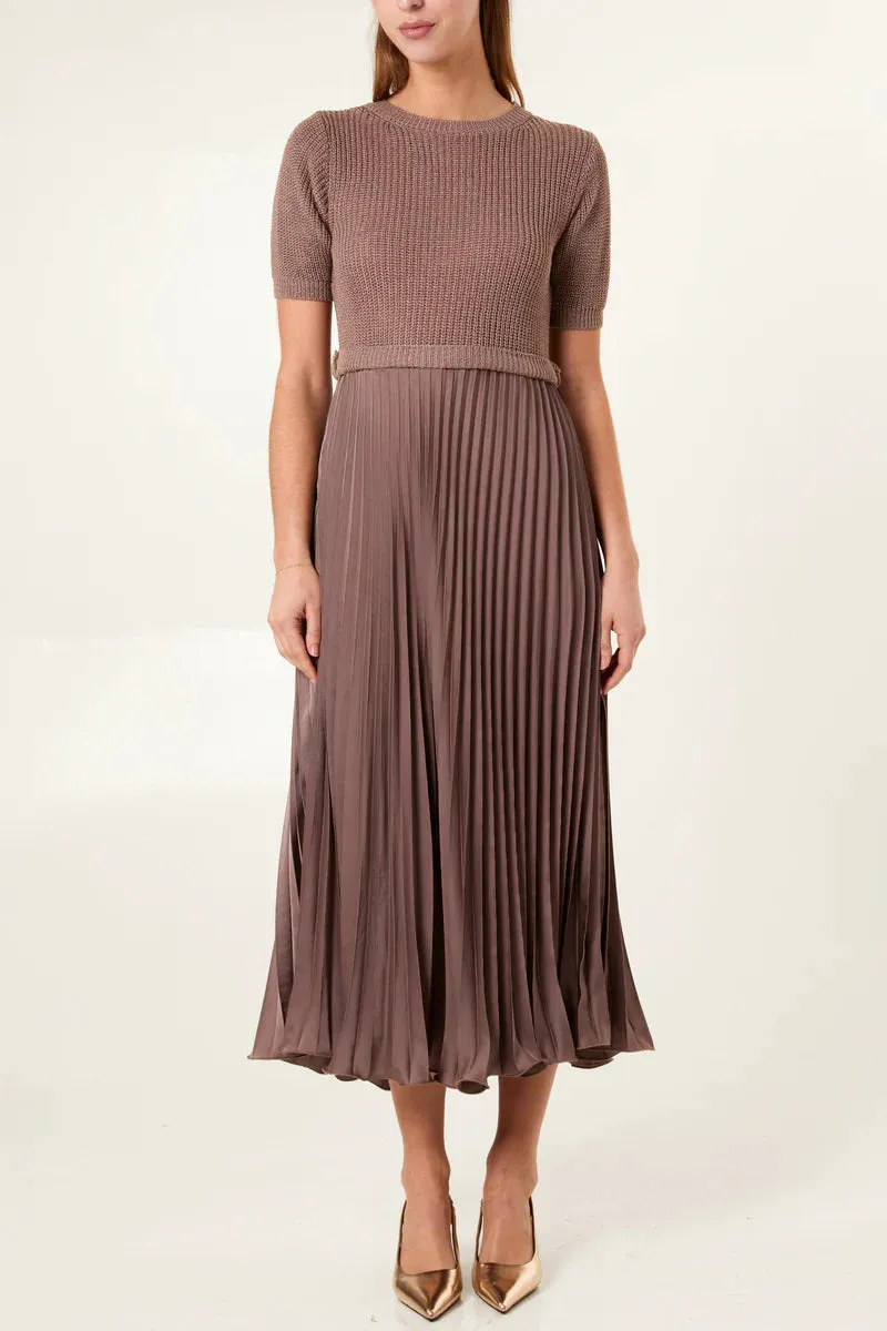 Short Sleeve Pleated Jumper Dress