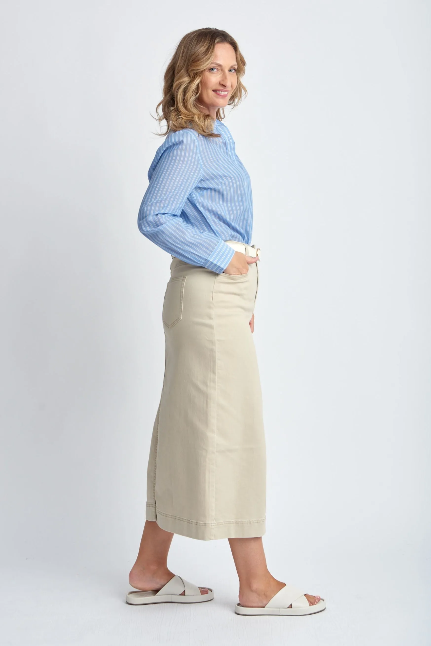 Straight Skirt With Back Split Natural