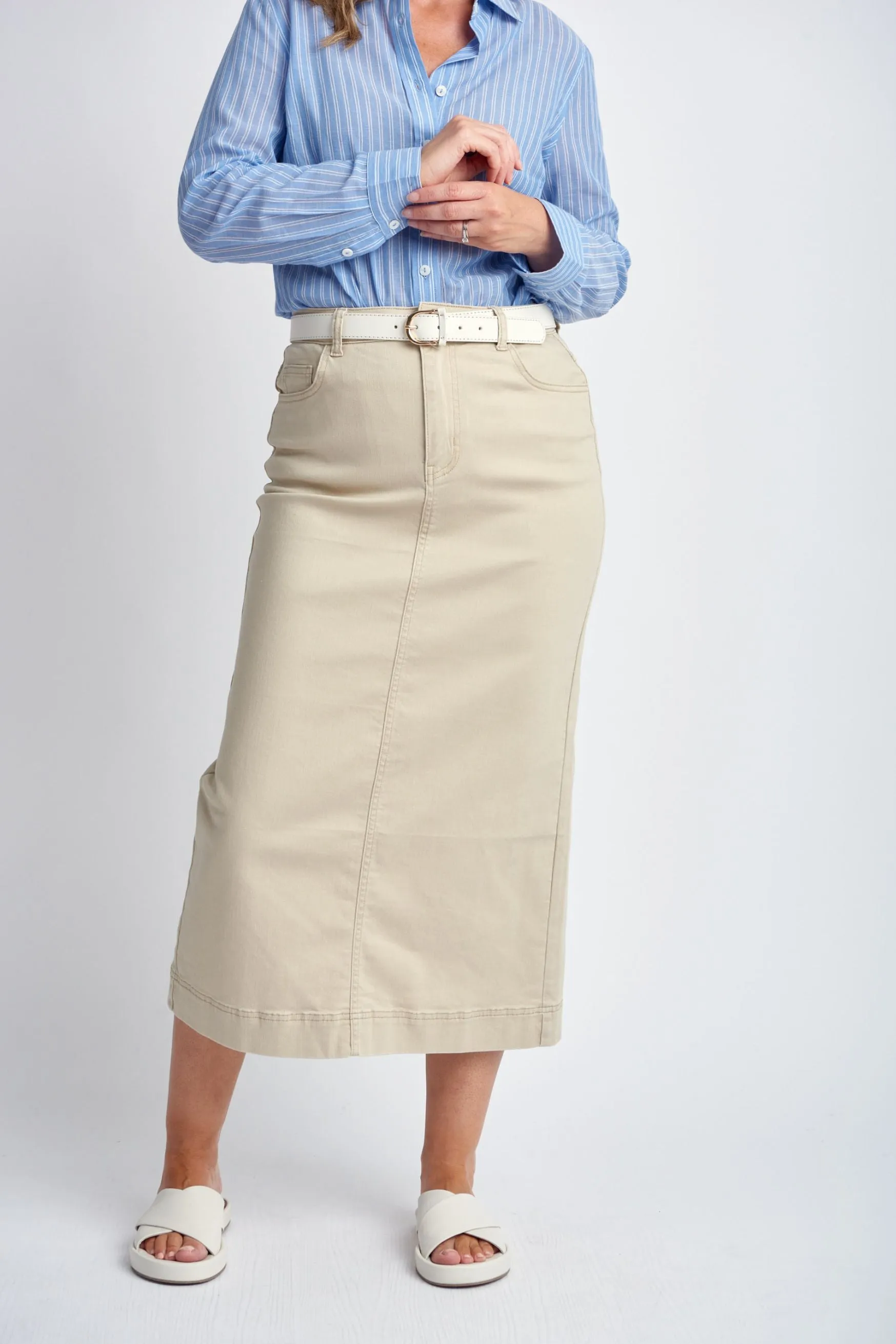 Straight Skirt With Back Split Natural